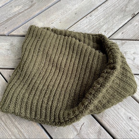 3/$25 || Mossimo Supply Co Knit Infinity Scarf - Picture 3 of 3